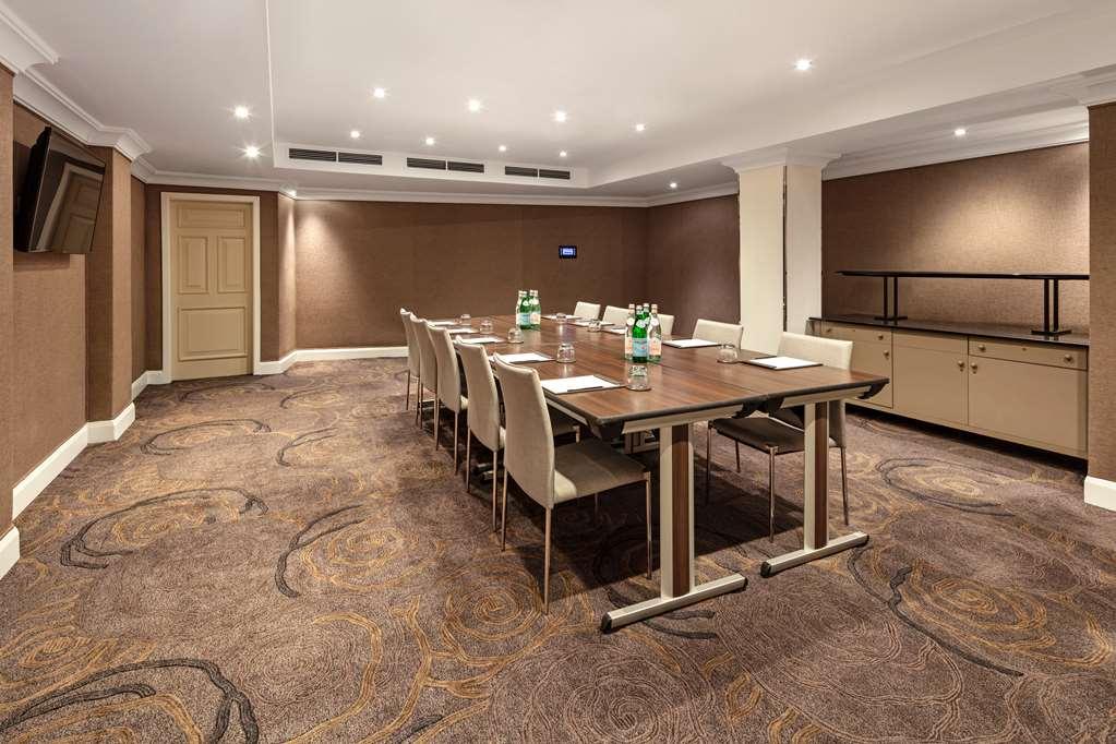 Radisson Blu Hotel, Tottenham Court Road 4* Londres