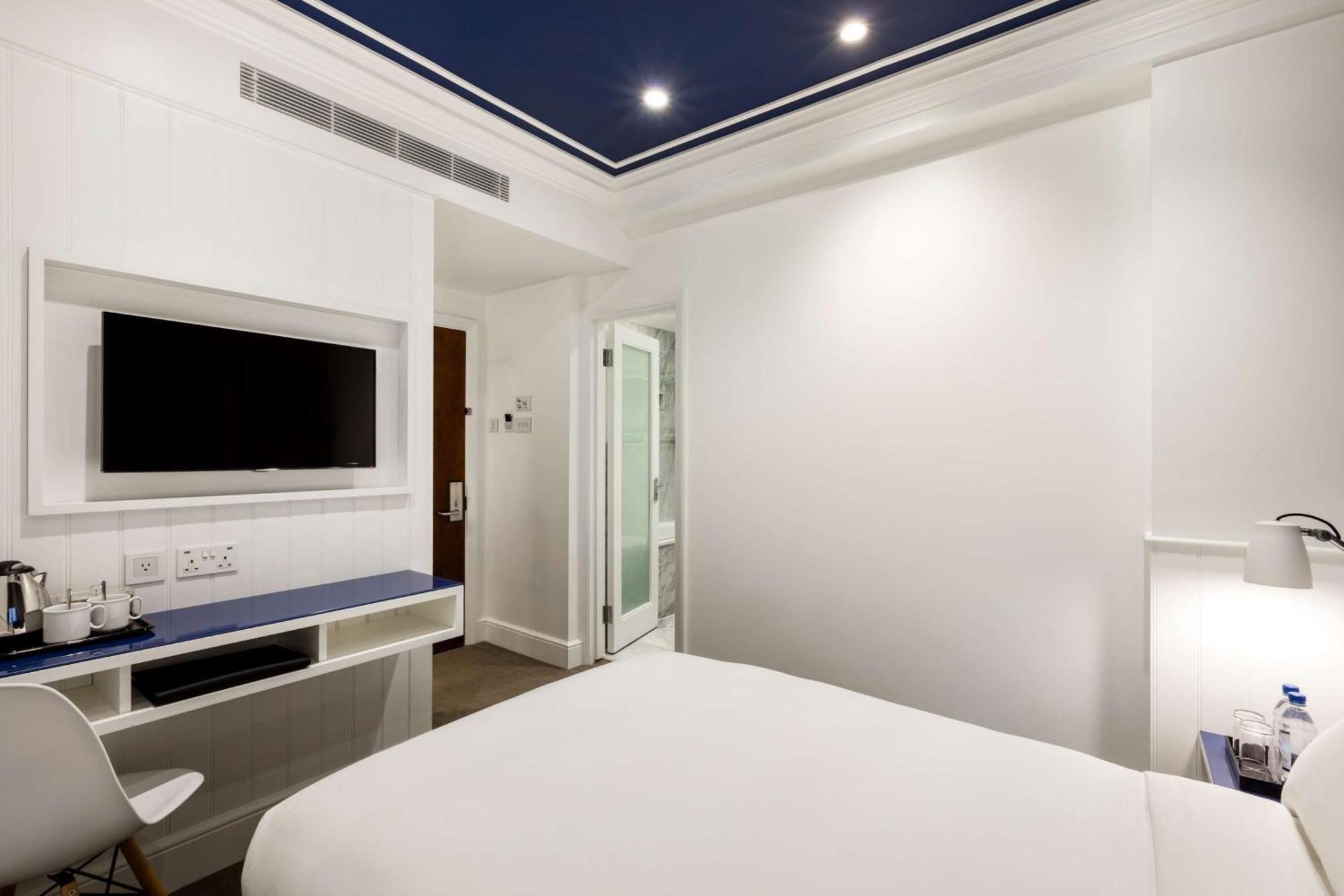 Radisson Blu Hotel, Tottenham Court Road London