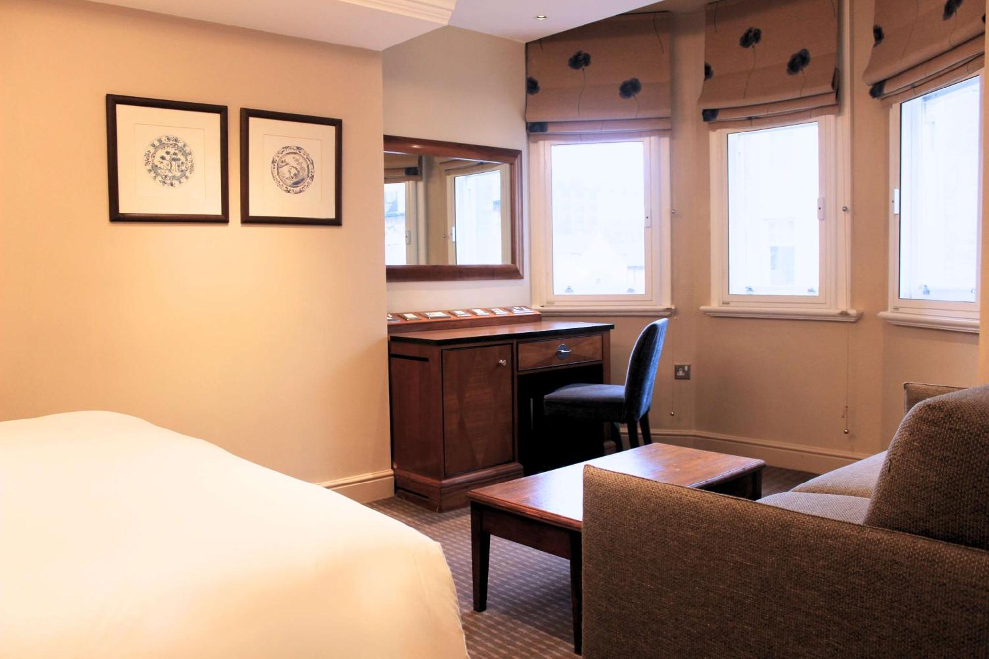 Radisson Blu Hotel, Tottenham Court Road Hotel London