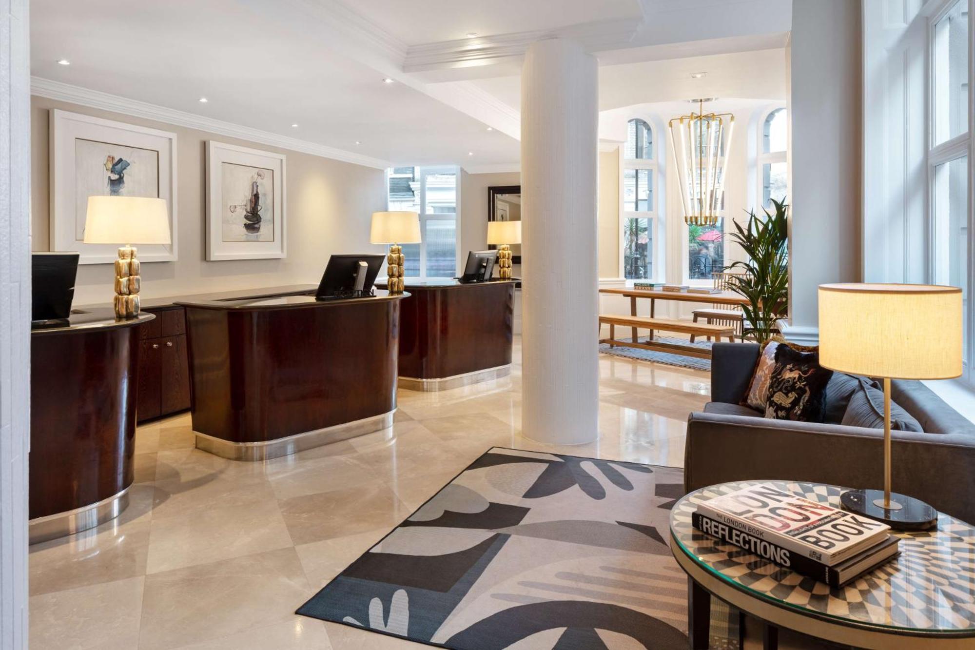 Hotel Radisson Blu Hotel, Tottenham Court Road 4*